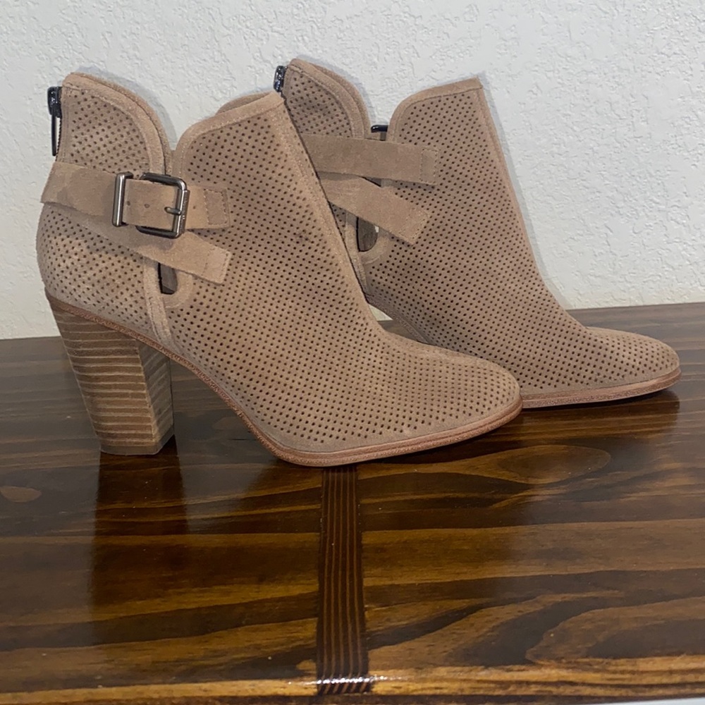 Vince camuto booties